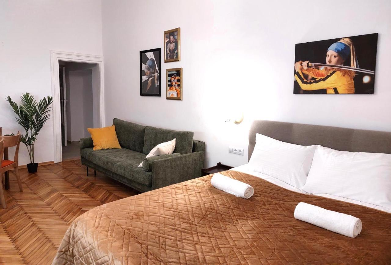 Unique Style Apartments Old Town - 25 Min From The Airport - By Homelike Красков Екстериор снимка