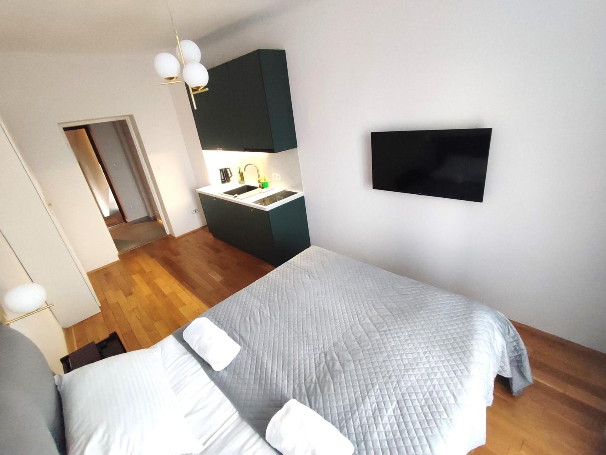 Unique Style Apartments Old Town - 25 Min From The Airport - By Homelike Красков Екстериор снимка