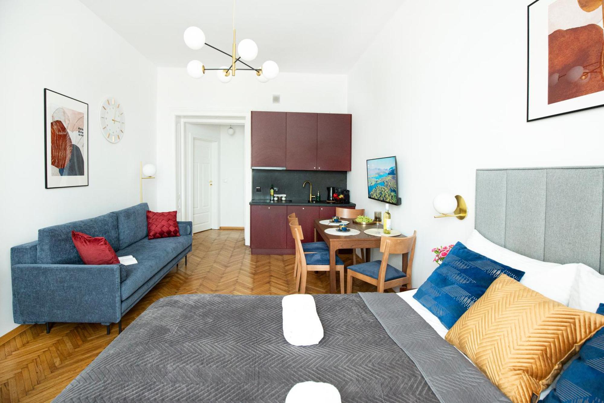 Unique Style Apartments Old Town - 25 Min From The Airport - By Homelike Красков Екстериор снимка