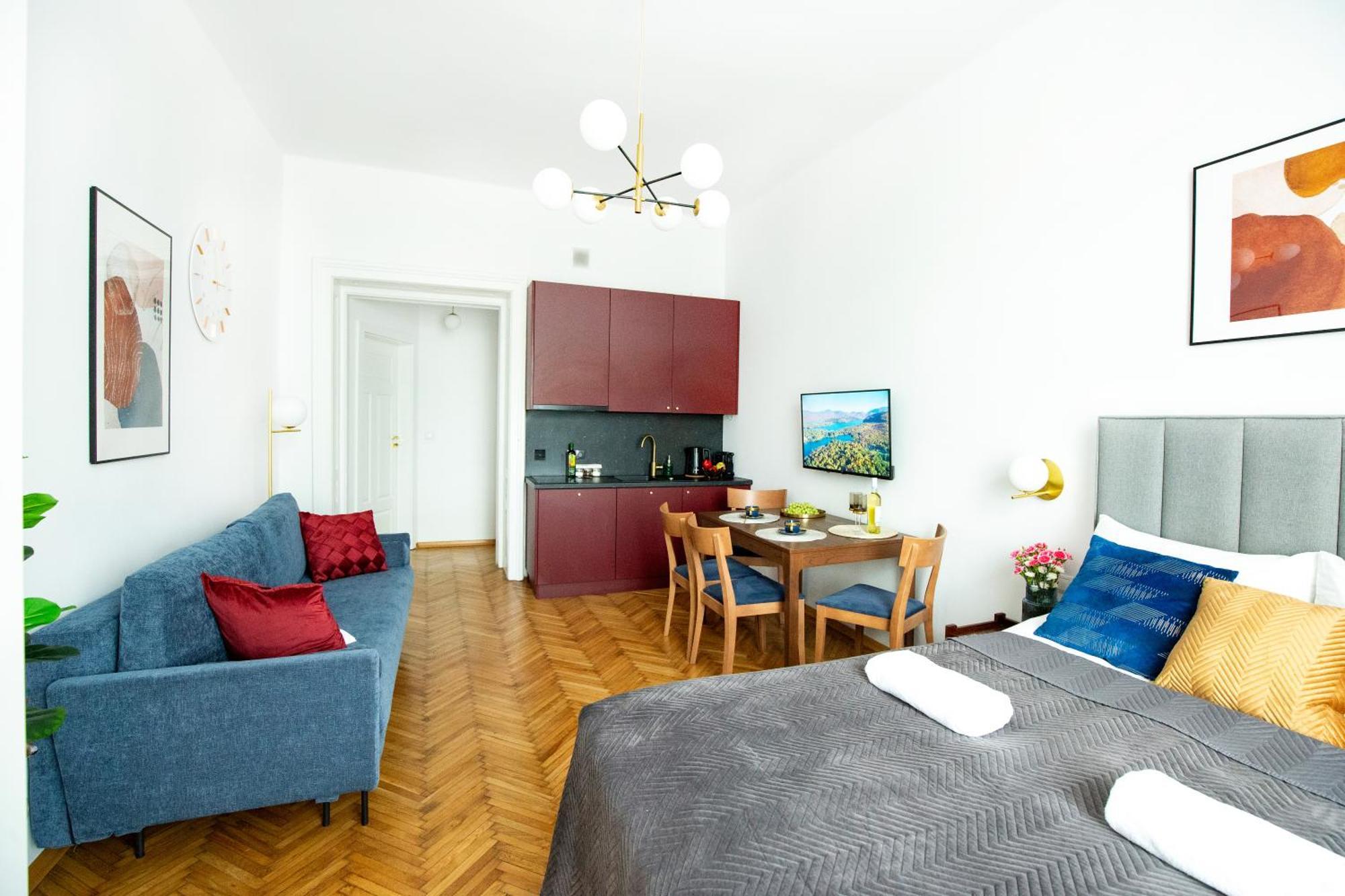 Unique Style Apartments Old Town - 25 Min From The Airport - By Homelike Красков Екстериор снимка